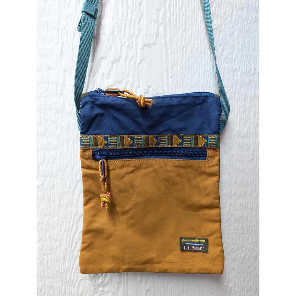 LL Bean Mountain Classic Crossbody Bag Purse Nylon Southwestern Aztec Outdoors